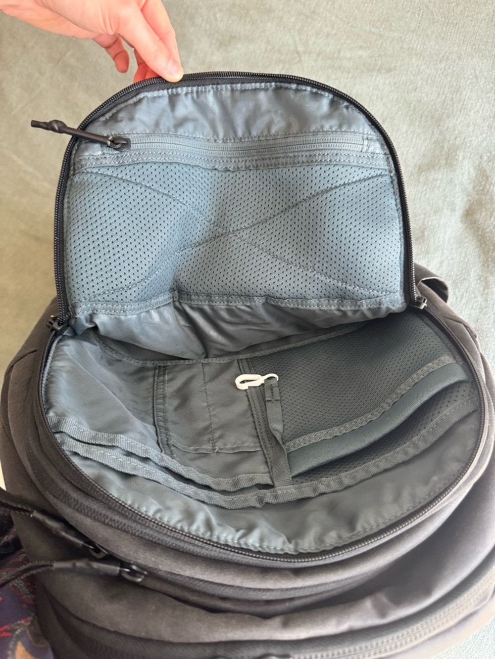 Thule Aion Travel Pack - 28 L - Picture 4 of 7